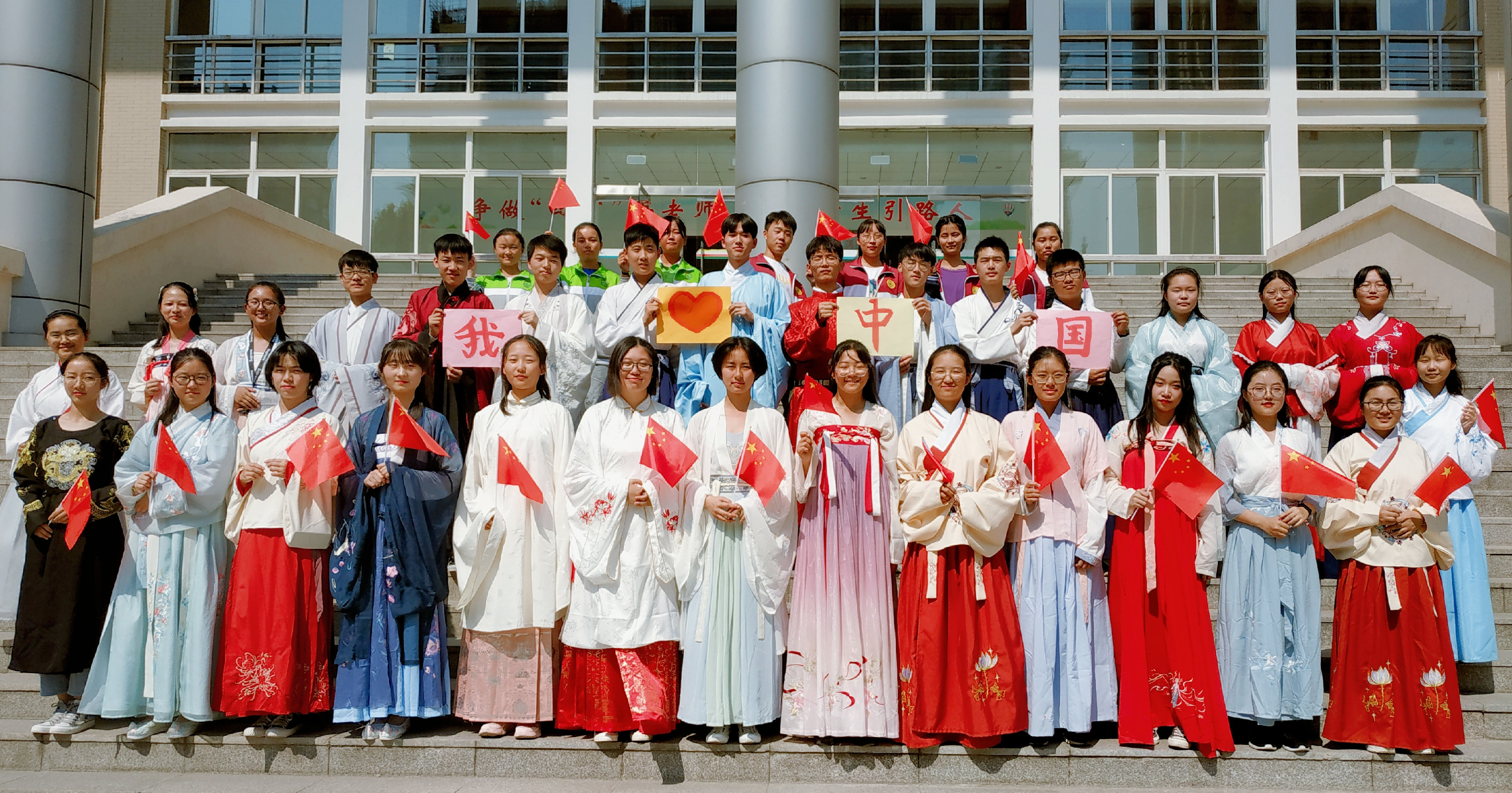 中國(guó)夢(mèng)，漢服情——2019年宿州二中蘄韻漢服社招新工作圓滿(mǎn)結(jié)束